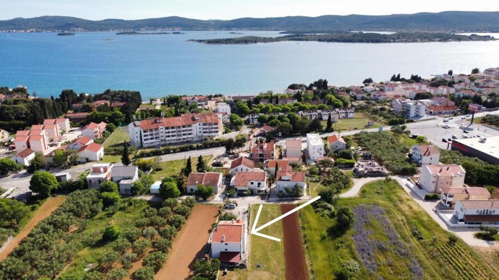 Apartments Marina Sveti Filip i Jakov Esterno foto
